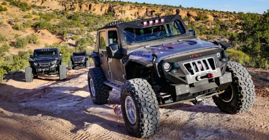 Watch The Jeep JK Come Alive With Fab Fours Products!