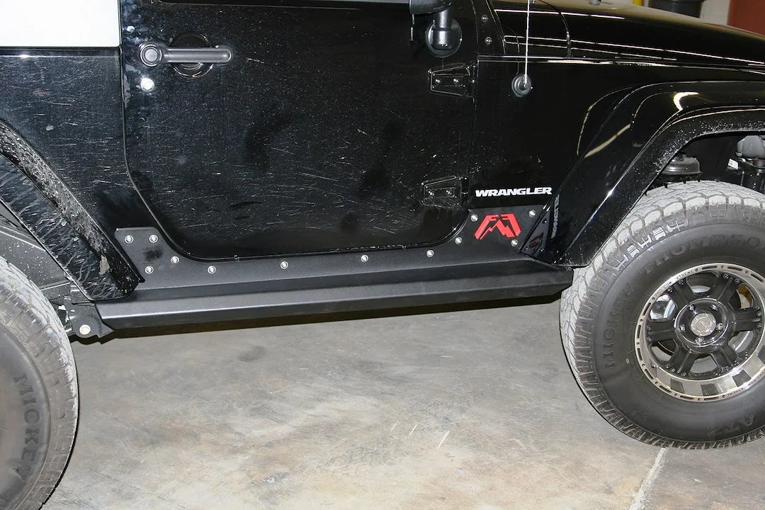 Fab Fours HardCore Rock Sliders on a Jeep Wrangler JK, side view